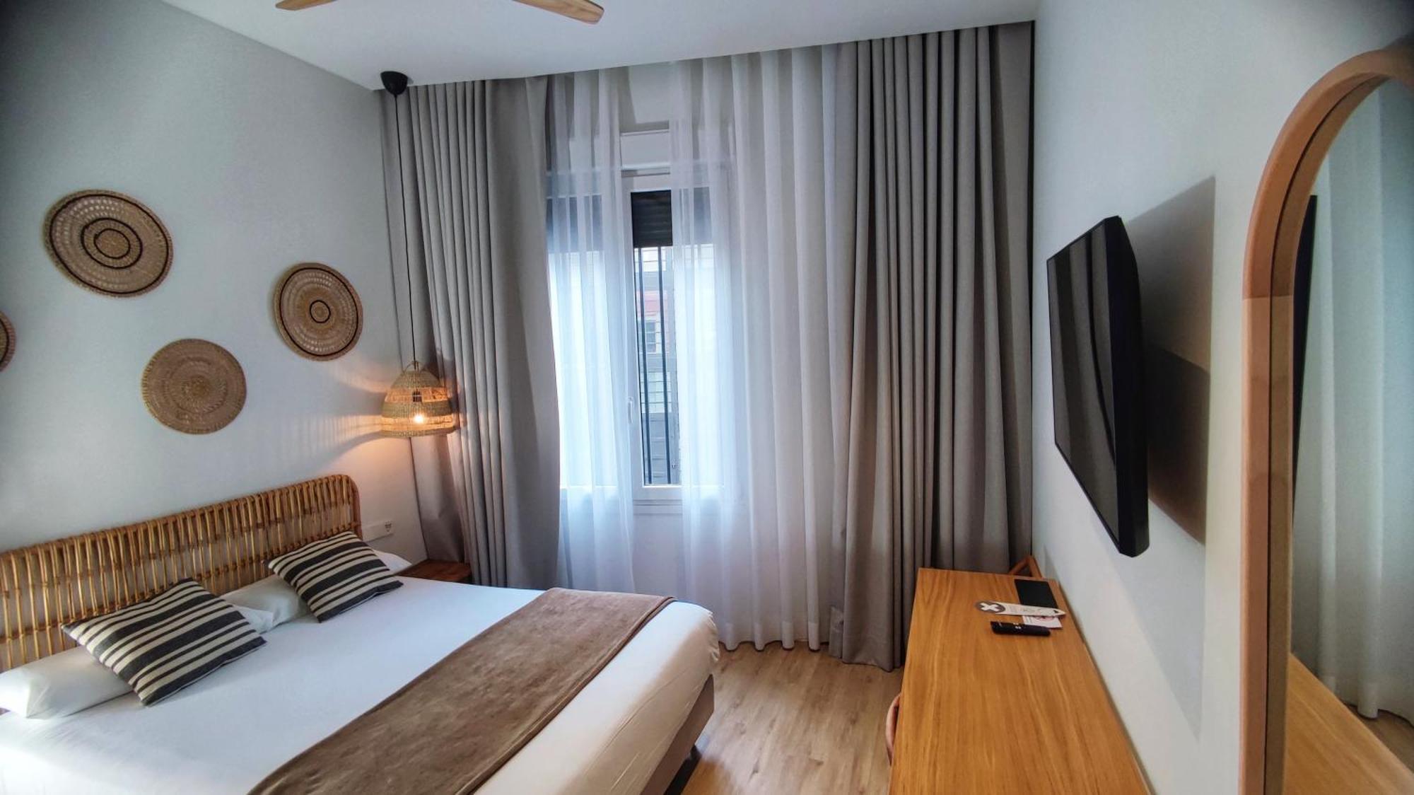 Casa Du Soleil Hostal Boutique Madrid Oda fotoğraf