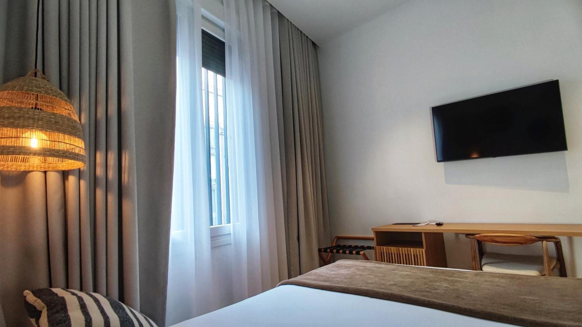 Casa Du Soleil Hostal Boutique Madrid Oda fotoğraf