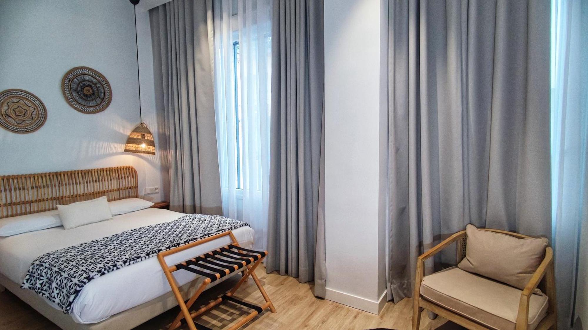 Casa Du Soleil Hostal Boutique Madrid Oda fotoğraf