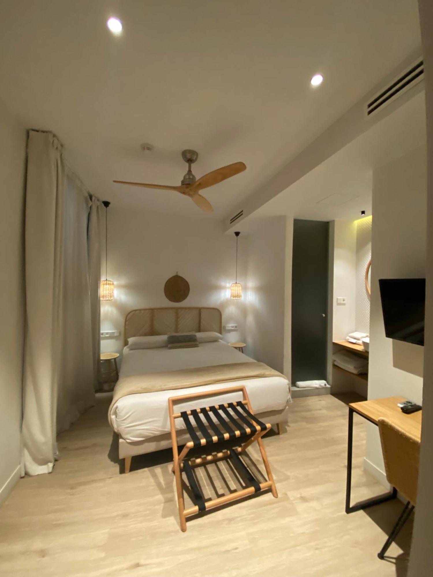 Casa Du Soleil Hostal Boutique Madrid Oda fotoğraf