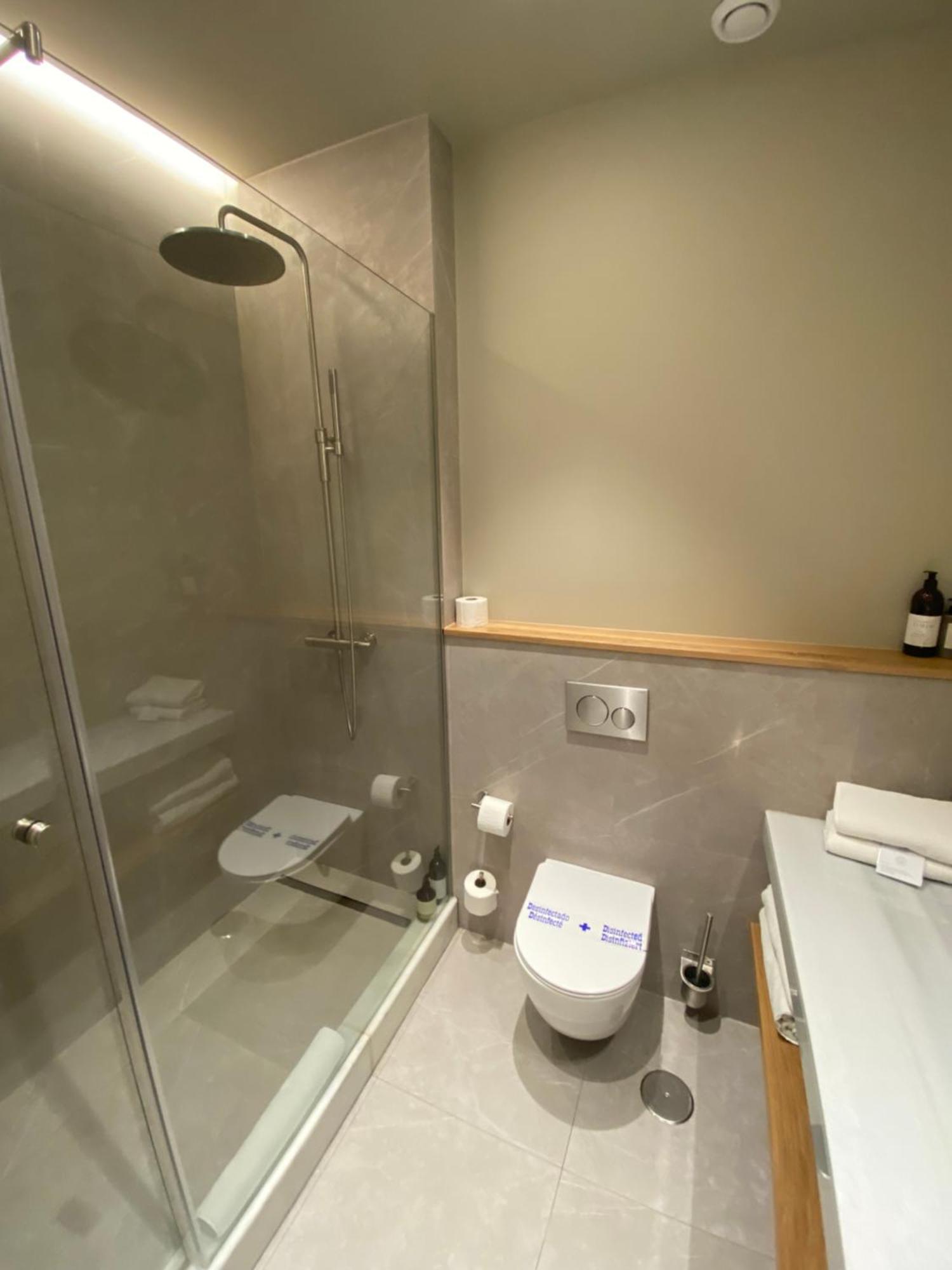 Casa Du Soleil Hostal Boutique Madrid Oda fotoğraf